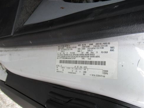 Used 2018 Ford Transit 250 148 High Roof image 21