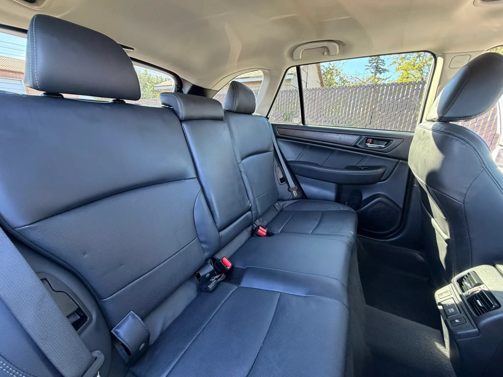 Used 2019 Subaru Outback 3.6R Limited w/ Popular Package #2 AWD/4WD image 30