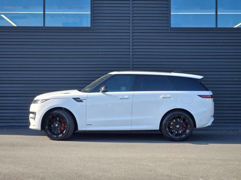 Used 2024 Land Rover Range Rover Sport Autobiography AWD/4WD image 4