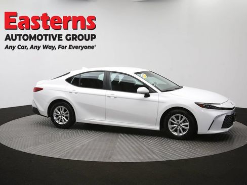 Used 2025 Toyota Camry LE FWD image 46