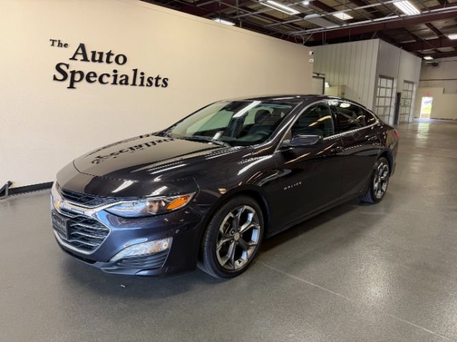 Used 2023 Chevrolet Malibu LT FWD image 1