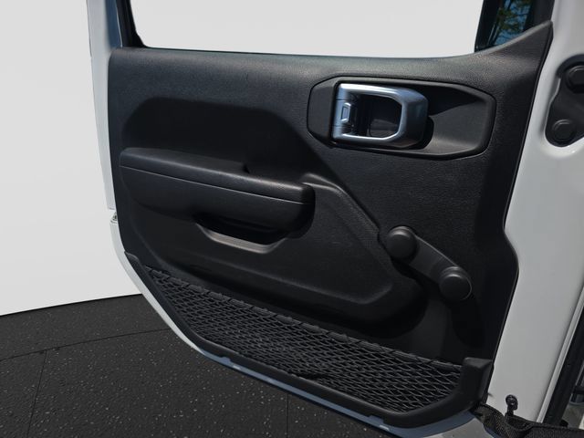 Used 2023 Jeep Wrangler Unlimited Sport AWD/4WD image 27