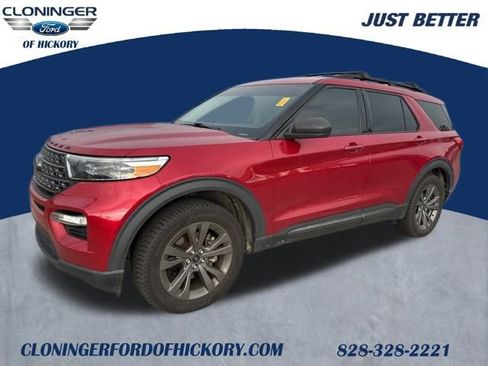 Used 2021 Ford Explorer XLT w/ Equipment Group 202A image 1