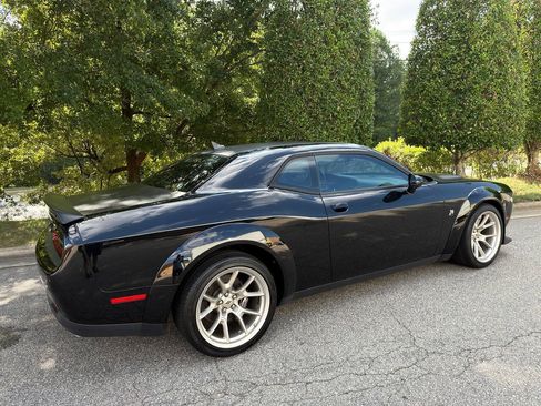 Used 2020 Dodge Challenger R/T Scat Pack RWD image 16