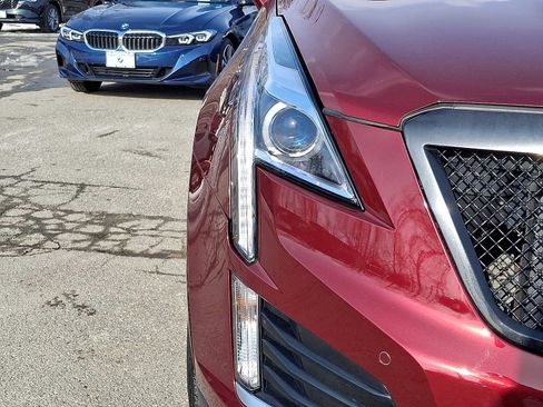 Used 2017 Cadillac XT5 Luxury w/ Driver Awareness Package image 9