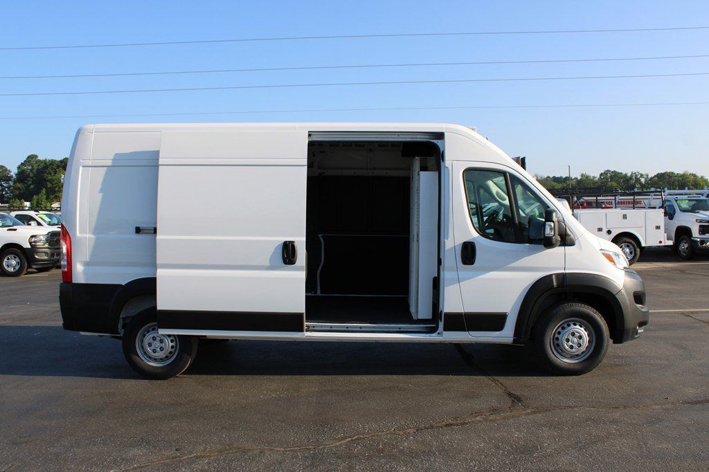 Used 2025 RAM ProMaster 3500 w/ Convenience Group FWD image 8