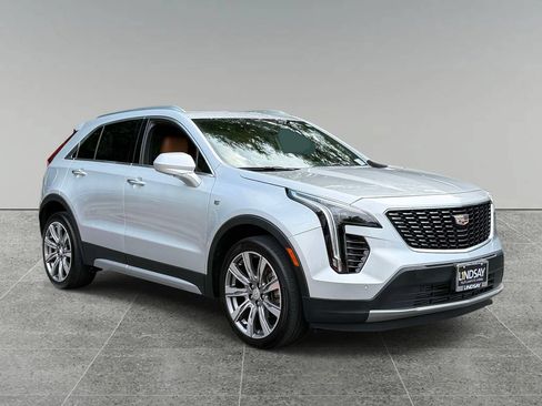 Used 2019 Cadillac XT4 Premium Luxury AWD/4WD image 9