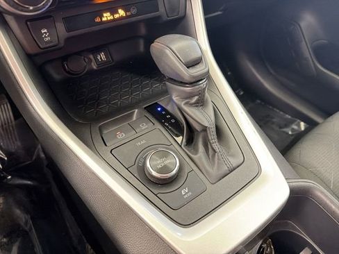 Used 2025 Toyota RAV4 XLE image 26