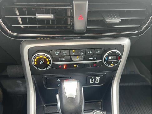 Used 2021 Ford EcoSport Titanium w/ Interior Protection Package image 36