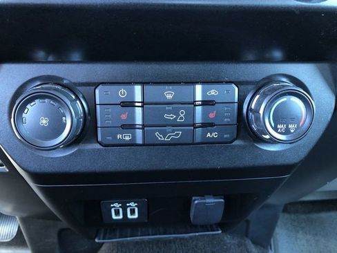 Used 2019 Ford F150 XLT w/ Equipment Group 302A Luxury image 19