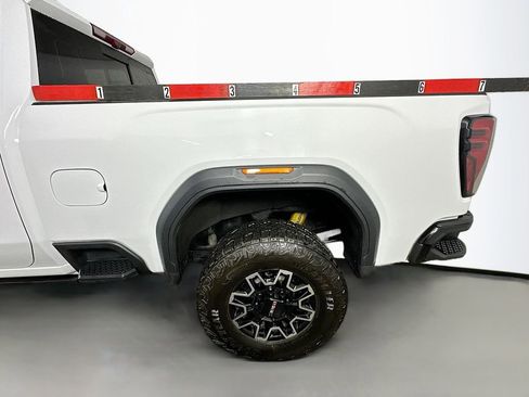 Used 2024 GMC Sierra 2500 AT4X image 39