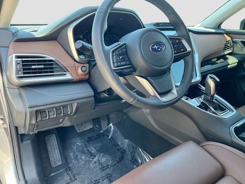 Used 2025 Subaru Outback Touring XT w/ Popular Package #2 image 9