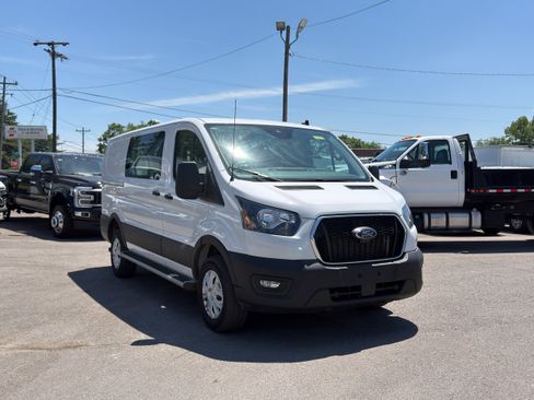 Certified 2025 Ford Transit 250 Low Roof w/ Exterior Upgrade Package RWD image 3