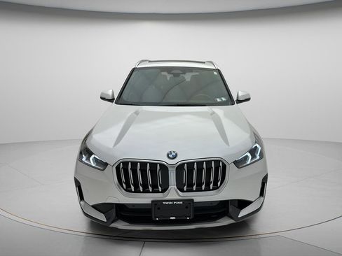 Used 2026 BMW X1 xDrive28i AWD/4WD image 2