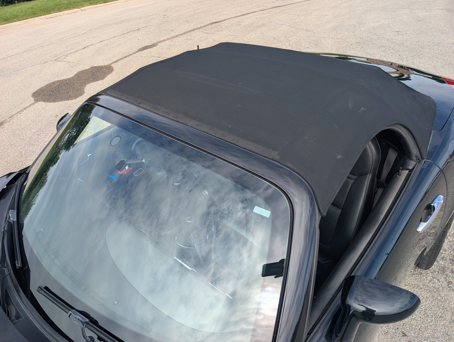 Used 2006 Pontiac Solstice Convertible w/ Premium Package RWD image 20