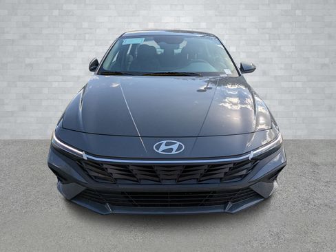 New 2026 Hyundai Elantra SE image 3