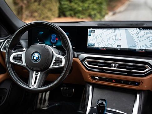 Used 2022 BMW i4 M50 w/ Premium Package image 32