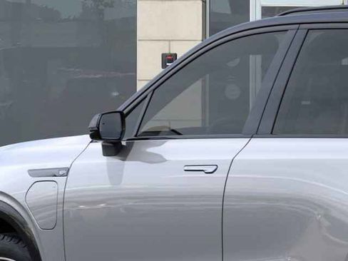 New 2026 Cadillac Vistiq Sport w/ LPO, Floor Liner Package image 13