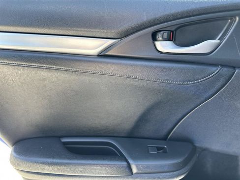 Used 2017 Honda Civic Touring image 15