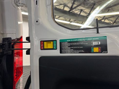 Used 2023 Ford Transit 250 Low Roof AWD w/ Exterior Upgrade Package image 31