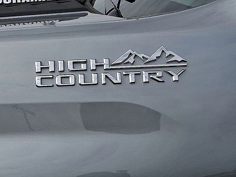 Used 2025 Chevrolet Silverado 2500 High Country w/ High Country Premium Package image 30