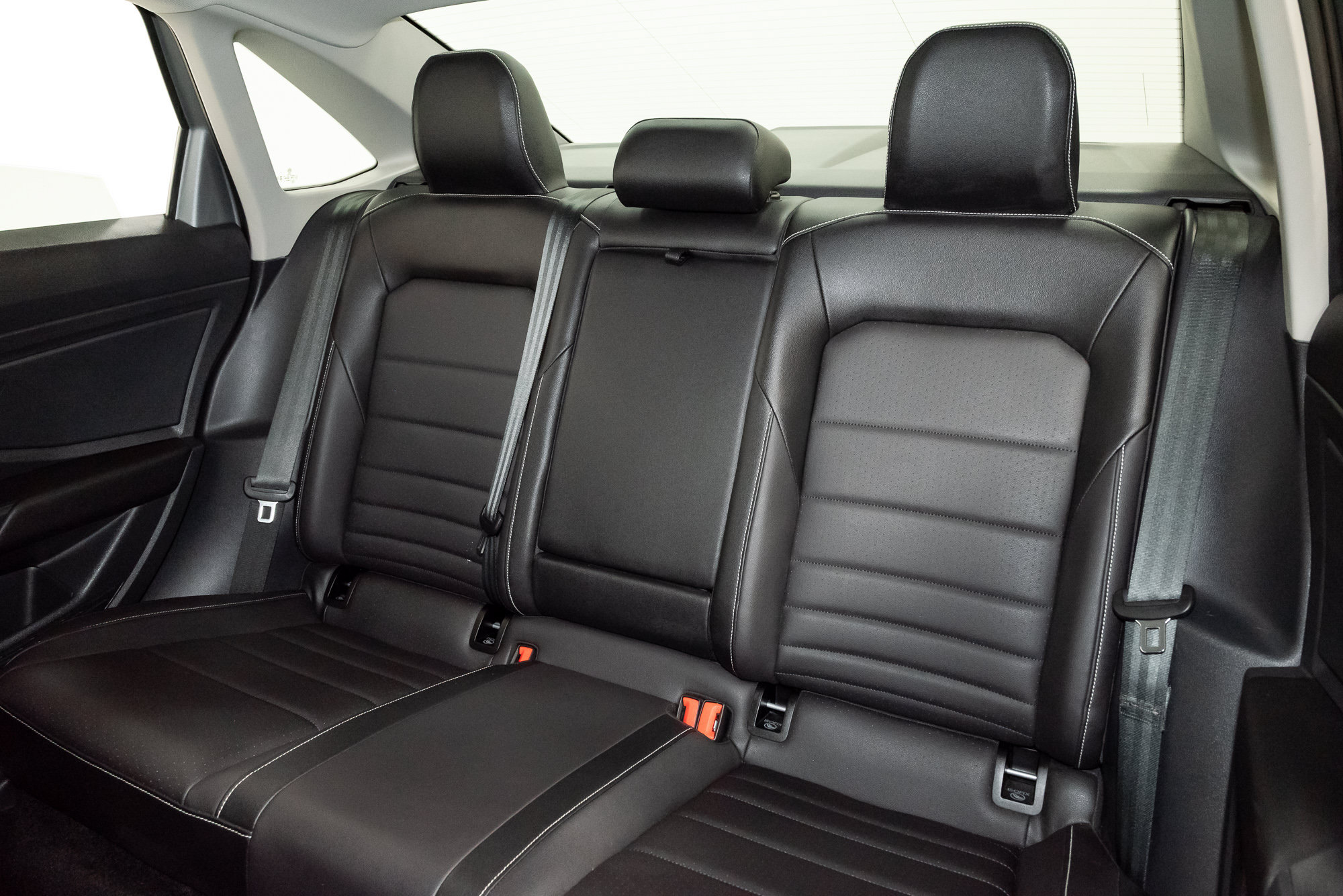 Used 2024 Volkswagen Jetta SE w/ Panoramic Sunroof Package FWD image 23
