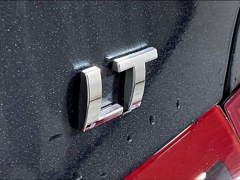 Used 2021 Chevrolet Malibu LT FWD image 7