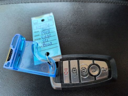 Used 2022 Ford Edge SEL w/ Convenience Package AWD/4WD image 11