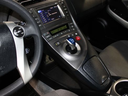 Used 2013 Toyota Prius Two FWD image 14