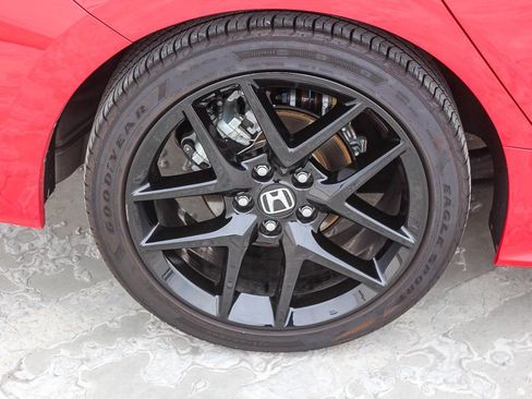 Certified 2025 Honda Civic Sport image 9