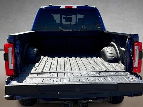 New 2026 Ford F250 Platinum w/ FX4 Off-Road Package image 4