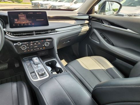 Certified 2025 INFINITI QX60 Pure w/ Cargo Package AWD/4WD image 14