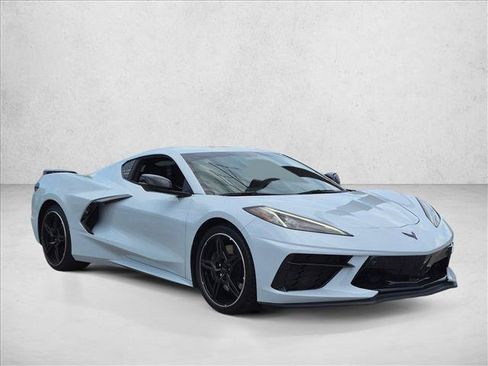 Used 2023 Chevrolet Corvette Stingray Preferred Cpe w/ Z51 Performance Package RWD image 3