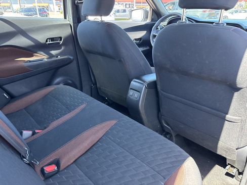 Used 2022 Nissan Kicks SR FWD image 14