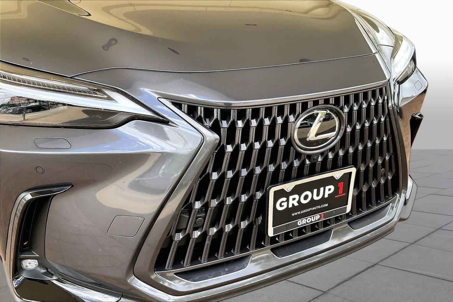 Used 2026 Lexus NX 450h+ AWD w/ Accessory Package (2T) image 27