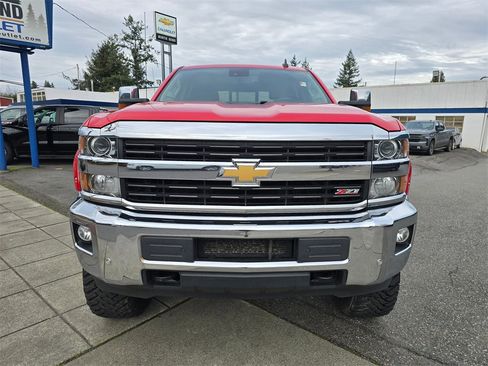 Used 2015 Chevrolet Silverado 3500 LTZ image 2