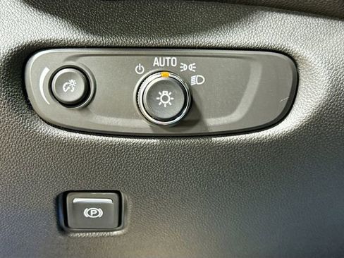 New 2026 Chevrolet Blazer LT w/ Midnight/Sport Edition FWD image 13