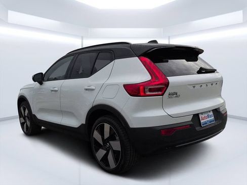 Used 2024 Volvo XC40 Recharge Plus w/ Protection Package Premier RWD image 5