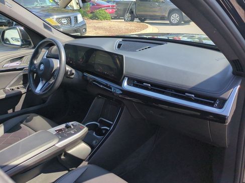 Used 2025 BMW X1 xDrive28i AWD/4WD image 43