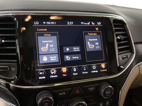 Used 2022 Jeep Grand Cherokee Limited RWD image 8