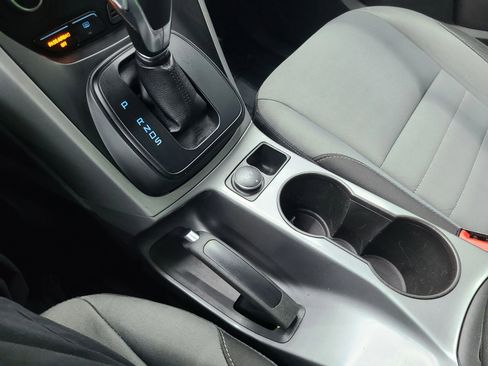 Used 2015 Ford Escape SE image 25