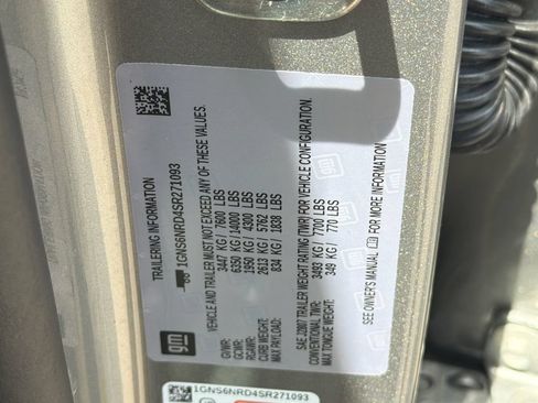 Used 2025 Chevrolet Tahoe LT AWD/4WD image 35
