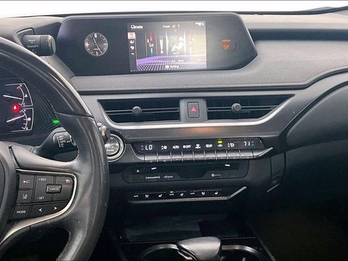 Used 2021 Lexus UX 200 w/ Premium Package image 7