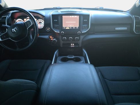 Used 2022 RAM 1500 Big Horn AWD/4WD image 9