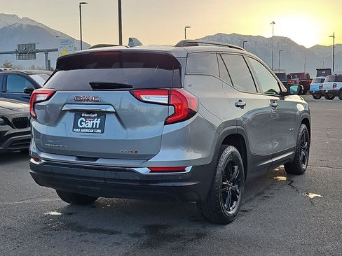 Used 2024 GMC Terrain AT4 image 3