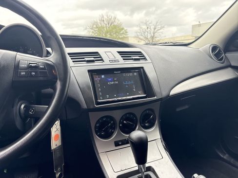 Used 2011 MAZDA MAZDA3 i Touring image 28