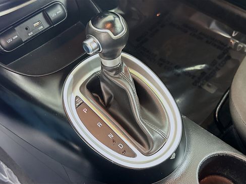 Used 2018 Kia Soul image 19