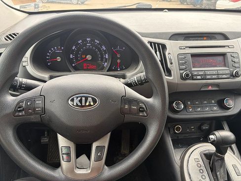 Used 2016 Kia Sportage LX AWD/4WD image 9