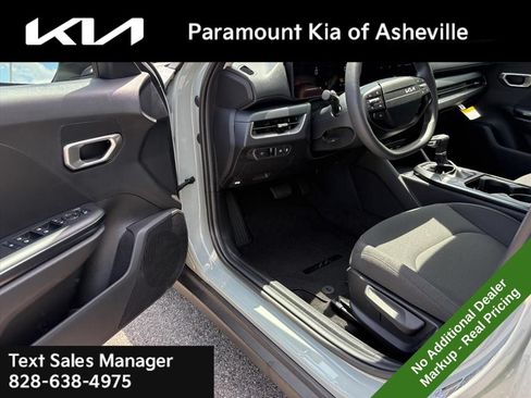 New 2026 Kia K4 FWD image 15