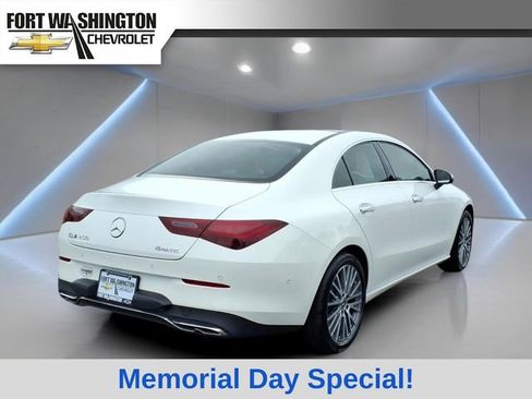 Used 2025 Mercedes-Benz CLA 250 4MATIC image 2